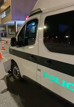Joven que dieron por muerta en un accidente aún presentaba signos vitales 1 Joven que dieron por muerta en un accidente aún presentaba signos vitales Una joven fue declarada muerta tras sufrir un accidente de tránsito, sin embargo, aún se encontraba con vida.