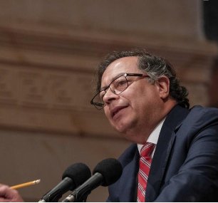 Choque de trenes entre el presidente Petro y la Procuraduría por contratos del Metro de Bogotá 1 Choque de trenes entre el presidente Petro y la Procuraduría por contratos del Metro de Bogotá