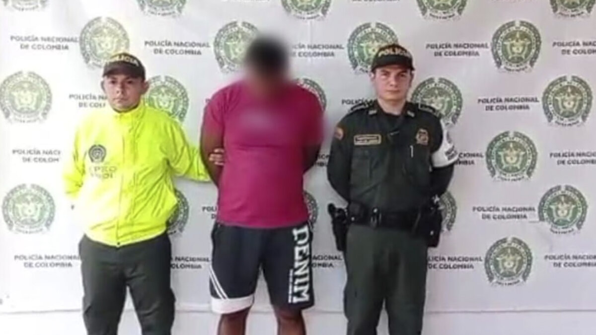 ¡Aberrante! Niña era obligada a presenciar y participar de los encuentros sexuales que sostenía su tía Una menor de 13 años era obligada a presenciar y participar de los encuentros sexuales que sostenía su tía con su expareja.