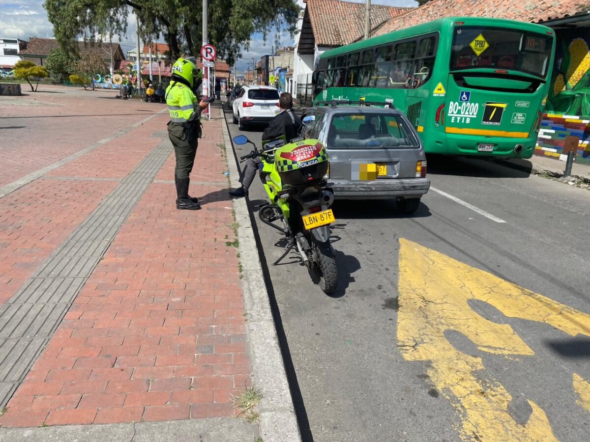 Que el pico y placa no lo coja desprevenido hoy #SáqueleProvecho Estas son las restricciones de pico y placa para este lunes 11 de septiembre del 2023.
