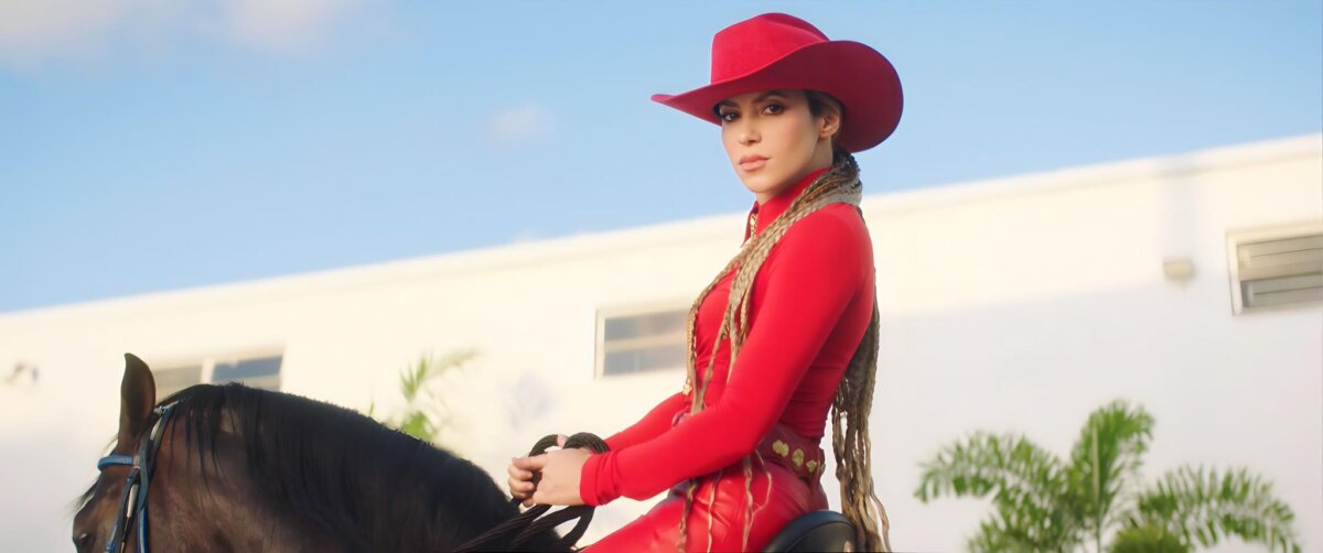 ¡Se prendió la fiesta! Colombia celebra el Día de Shakira 1 ¡Se prendió la fiesta! Colombia celebra el Día de Shakira Todo está preparado para que por primera vez se celebre el #DíadeShakira, este viernes, justo la fecha en la que se conmemoran 25 años desde el lanzamiento de ‘¿Dónde están los ladrones?’, el álbum que la convirtió en una artista global.
