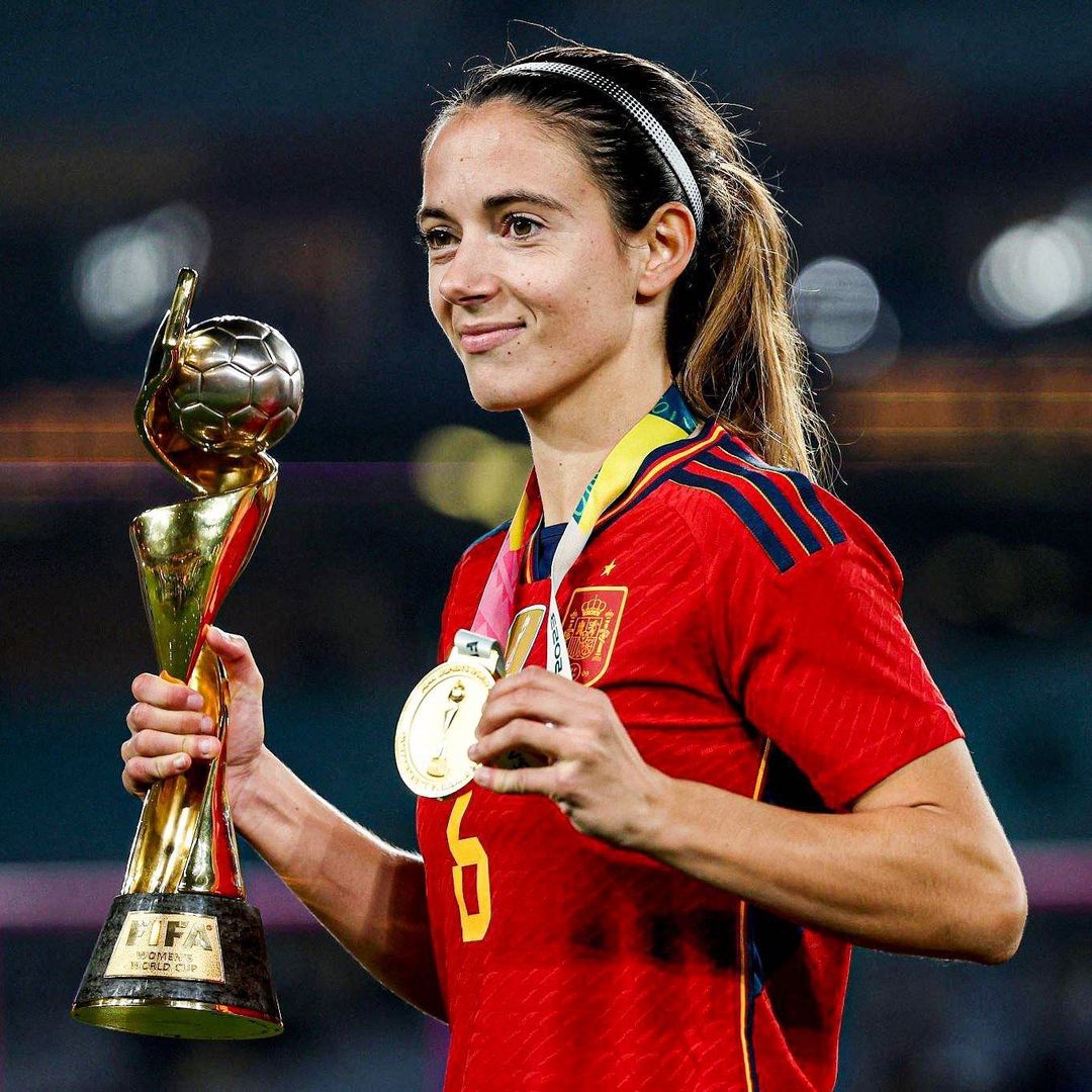 ¿Quién debe ser el ganador al premio The Best que otorga la Fifa? Usted puede votar El Manchester City acapara las candidaturas a mejor jugador masculino del año The Best que otorga la Fifa, una lista en la que también aparece el argentino Lionel Messi.