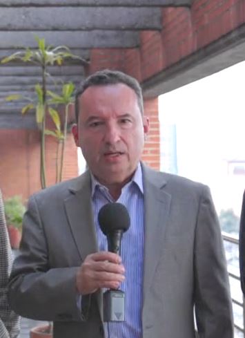 Alerta por presencia de ratas en Bogotá 5 Alerta por presencia de ratas en Bogotá En las últimas semanas cientos de ciudadanos de varias localidades han visto con preocupación un evidente aumento en el número de roedores que cohabitan la capital.