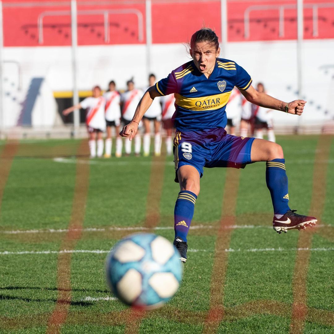 Comienza el sueño continental: así se jugará la primera fecha de la Copa Libertadores Femenina 1 Comienza el sueño continental: así se jugará la primera fecha de la Copa Libertadores Femenina Con la participación de 3 equipos colombianos (Santa Fe, América y Nacional), hoy se dará inicio a una nueva edición de la Copa Libertadores Femenina.