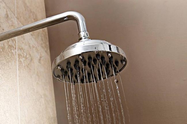 Bañarse todos los días genera riesgos en la salud Un estudio determinó que existe un impacto negativo en la salud corporal de las personas que se bañan todos los días.