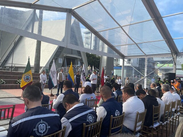 Este es el primer balance de la jornada electoral Al entregar el primer reporte de cómo avanzan las elecciones, las máximas autoridades de la organización electoral colombiana dieron un parte de normalidad, aunque con pequeños inconvenientes que ya se están solucionando.