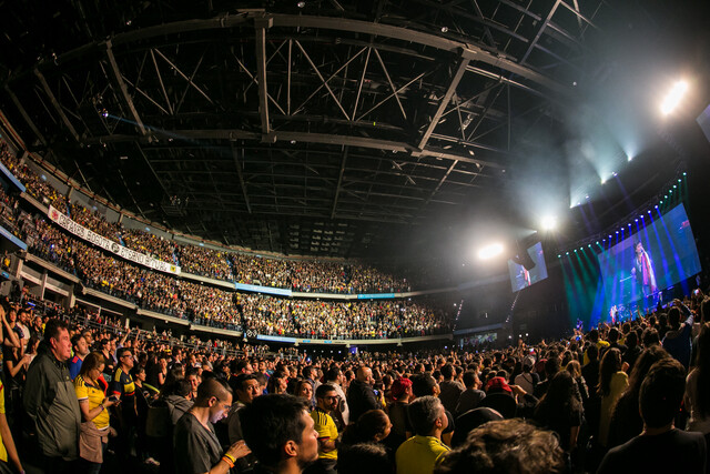 Caifanes tendrá gira por Colombia 1 Caifanes tendrá gira por Colombia Caifanes, una de las leyendas del rock en español, estará de vuelta a los escenarios colombianos el próximo año, celebrando las tres décadas del lanzamiento de unos de los álbumes clásicos en la historia de este género musical.
