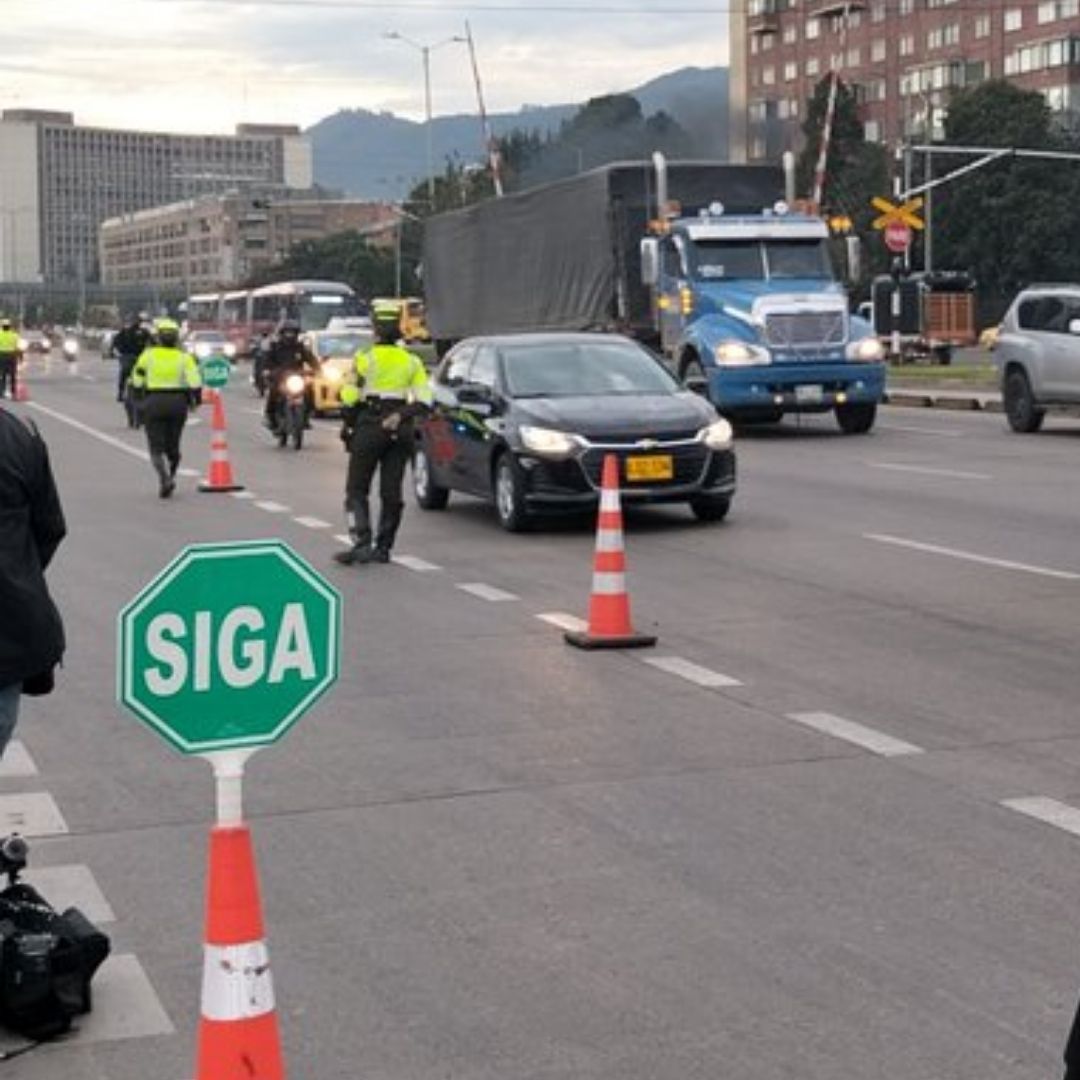 Que el pico y placa no lo coja desprevenido hoy 1 Que el pico y placa no lo coja desprevenido hoy Estas son las restricciones de pico y placa para este miércoles 18 de octubre del 2023.