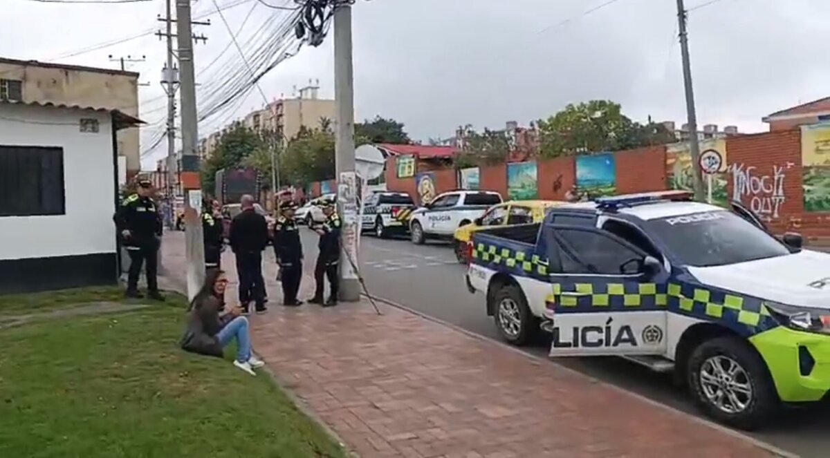 Escabroso: encuentran cuerpo incinerado en zona boscosa La mañana de este miércoles un cuerpo fue hallado incinerado en zona boscosa del municipio de Facatativá.