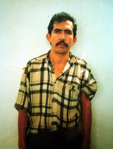 Murió Luis Alfredo Garavito: responsable de violar y asesinar a más de 200 niños Este jueves, el Instituto Nacional Penitenciario (Inpec) informó que al interior de la cárcel de máxima seguridad de Valledupar, murió la bestia, Luis Alfredo Garavito, quien violó y asesinó a más de 200 niños en diferentes partes del país.