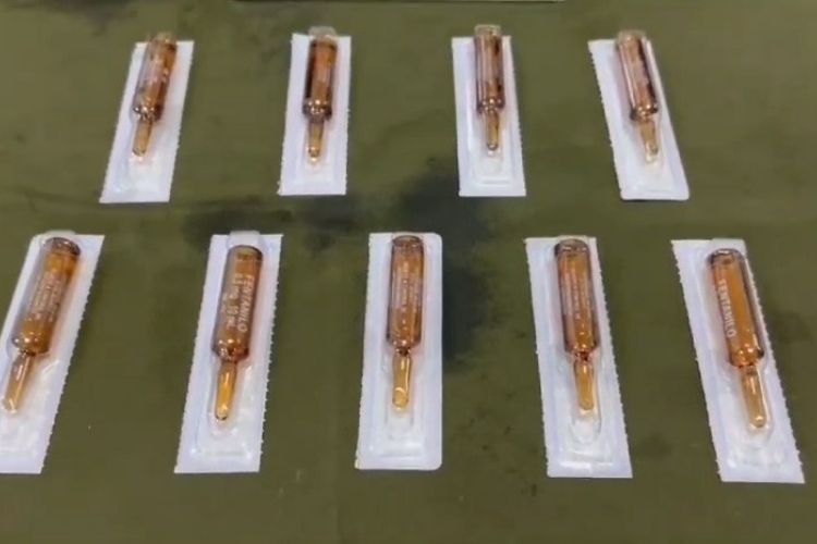 Capturaron a sujeto que vendía fentanilo en Bosa 1 Capturaron a sujeto que vendía fentanilo en Bosa El sujeto de 23 años fue capturado por la Policía Metropolitana de Bogotá, por la venta y distribución de fentanilo conocido como la 'droga zombi'.