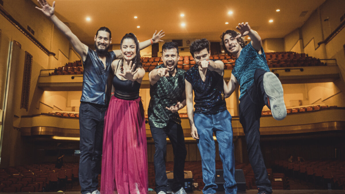 'Es Cultura Local' se toma el Julio Mario Santo Domingo Es Cultura Local, programa de la Secretaría de Cultura de Bogotá, logró la unión de seis agrupaciones que mostraran sus talentos en uno de los más grandes espacios de teatro de Bogotá. El Teatro Mayor Julio Mario Santo Domingo será el encargado de albergar este espectáculo. En Q’HUBO le contamos de qué se trata y cómo puede asistir.