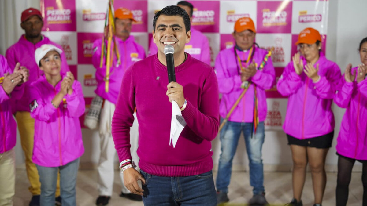 Julian Sánchez Perico será el nuevo alcalde de Soacha Luego de una reñida competencia entre Dany Caicedo y Julián Perico, las elecciones territoriales en el municipio de Soacha arrojaron como ganador al candidato 'Perico Jr'.