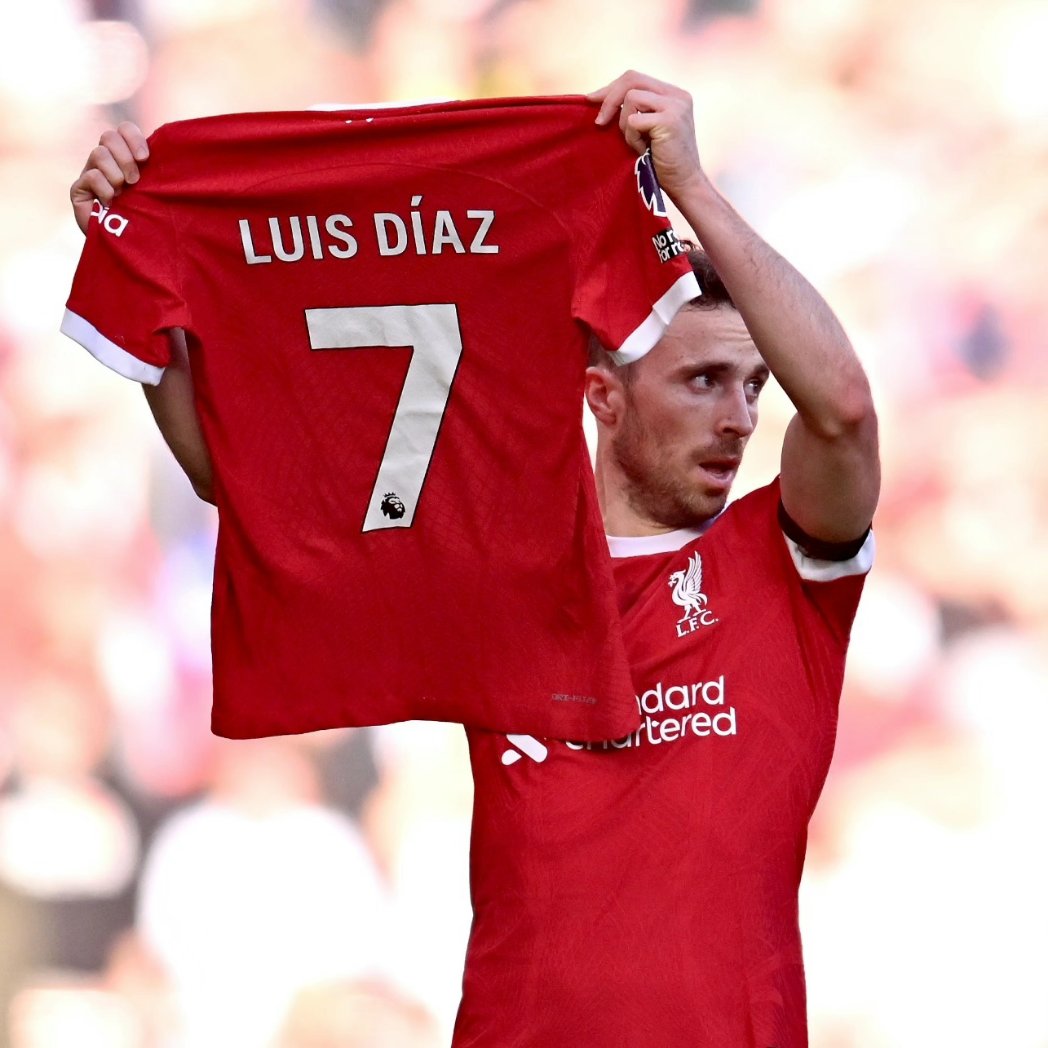 Liverpool golea y le dedica victoria a Luis Díaz 1 Liverpool golea y le dedica victoria a Luis Díaz Liverpool le rindió tributo al colombiano Luis Díaz.
