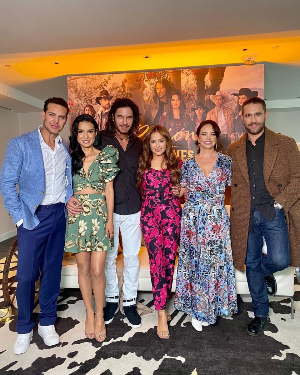 Paola Rey, entre la actuación y su hogar 1 Paola Rey, entre la actuación y su hogar Además de ser una habilidosa actriz, Paola Rey es una mamá muy dedicada que tiene reglas específicas, sobre todo cuando se trata de que sus hijos conozcan su faceta actoral.