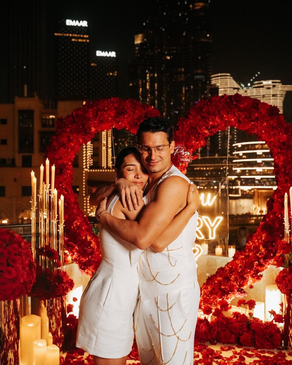 Pipe Bueno y Luisa Fernanda W se casan: así fue la propuesta en Dubái 1 Pipe Bueno y Luisa Fernanda W se casan: así fue la propuesta en Dubái Pipe Bueno le hizo romántica propuesta de matrimonio a Luisa Fernanda W en Dubái.