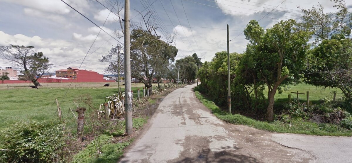 Riña familiar dejó un lesionado en Cundinamarca 1 Riña familiar dejó un lesionado en Cundinamarca En una fiesta familiar en el municipio del Rosal, uno de los asistentes terminó fuertemente herido. Le contamos los detalles.