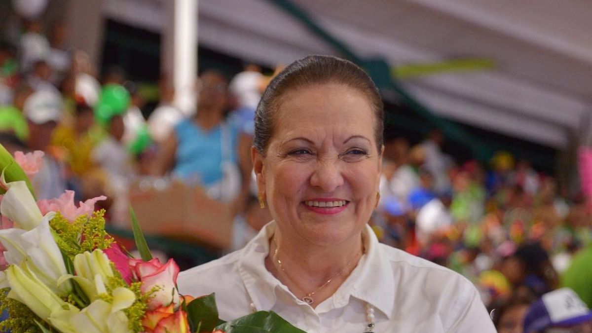 Fiscal que revocó la orden de captura de Cielo Gnecco será investigada Tras conocerse que la fiscal quinta especializada ante los jueces de circuito de Valledupar (Cesar) desestimó la orden de captura que su superior había emitido contra Cielo Gnecco, la Fiscalía General de la Nación anunció que investigará a la funcionaria.
