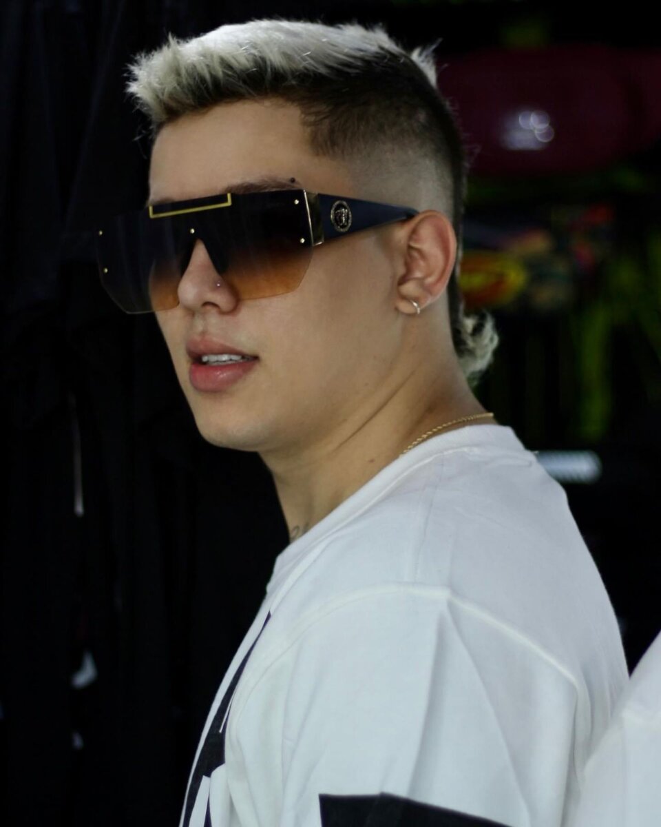 Nicky Jam
