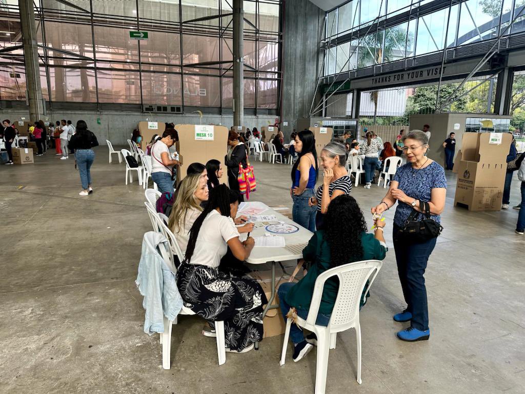 'Colombia Vota Segura': Estos son los protocolos de seguridad durante las elecciones Cerca de 80 mil policías brindarán seguridad en esta jornada electoral.