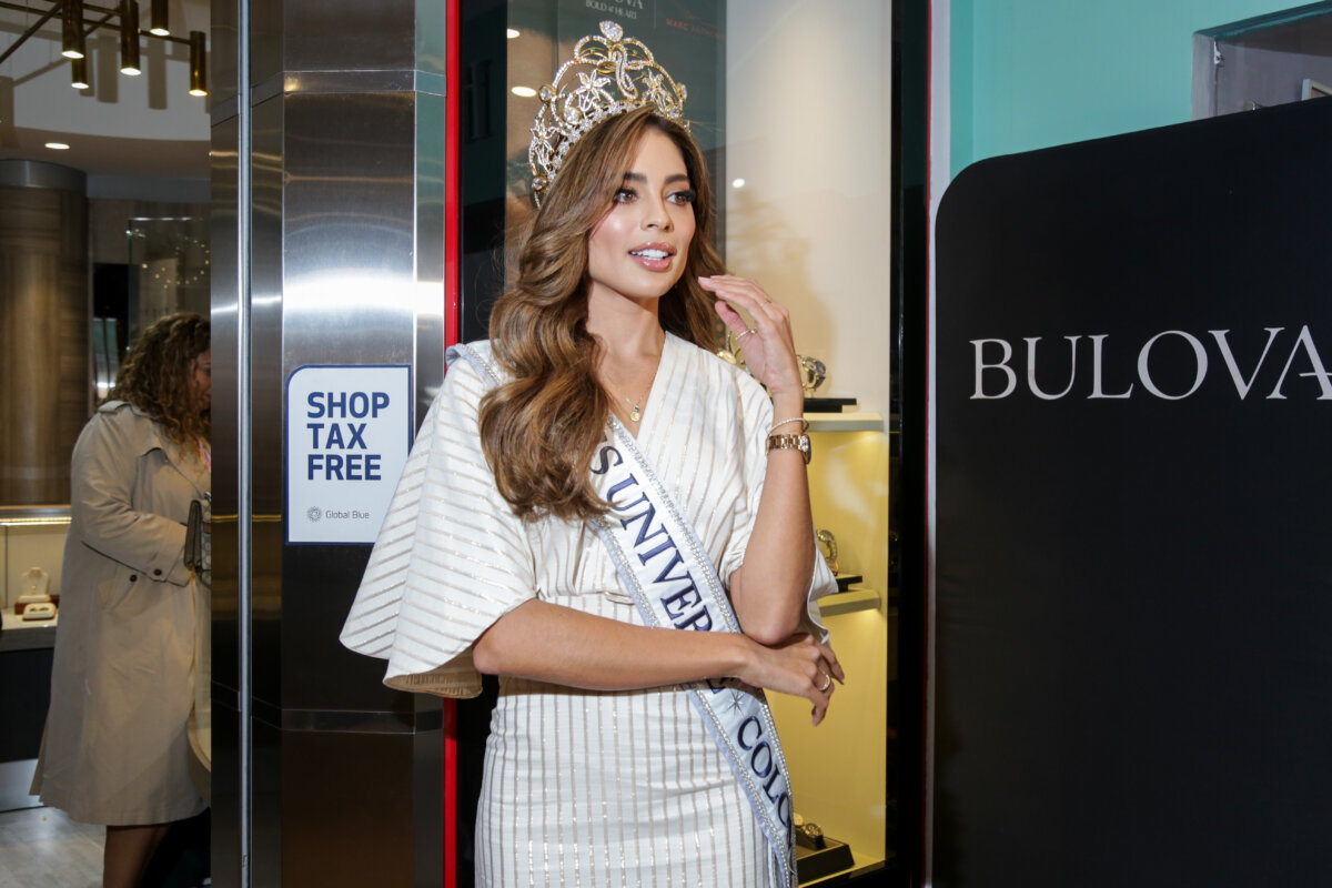 "Ser Miss Universe me cambió la vida" Camila Avella 2 "Ser Miss Universe me cambió la vida" Camila Avella Son pocas las semanas que le quedan para viajar a El Salvador y representar a Colombia en la nueva edición de Miss Universe, acompañada por una gran delegación familiar, encabezada por su esposo y su pequeña hija.