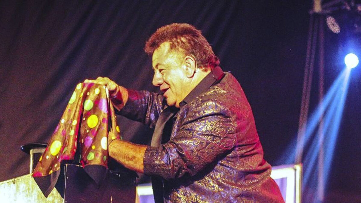 A causa de un cáncer falleció el reconocido mago colombiano Fabrianny Tras varias generaciones sorprendiendo con su magia ilusionista, el mago Fabrianny perdió la batalla contra el cáncer de colon.