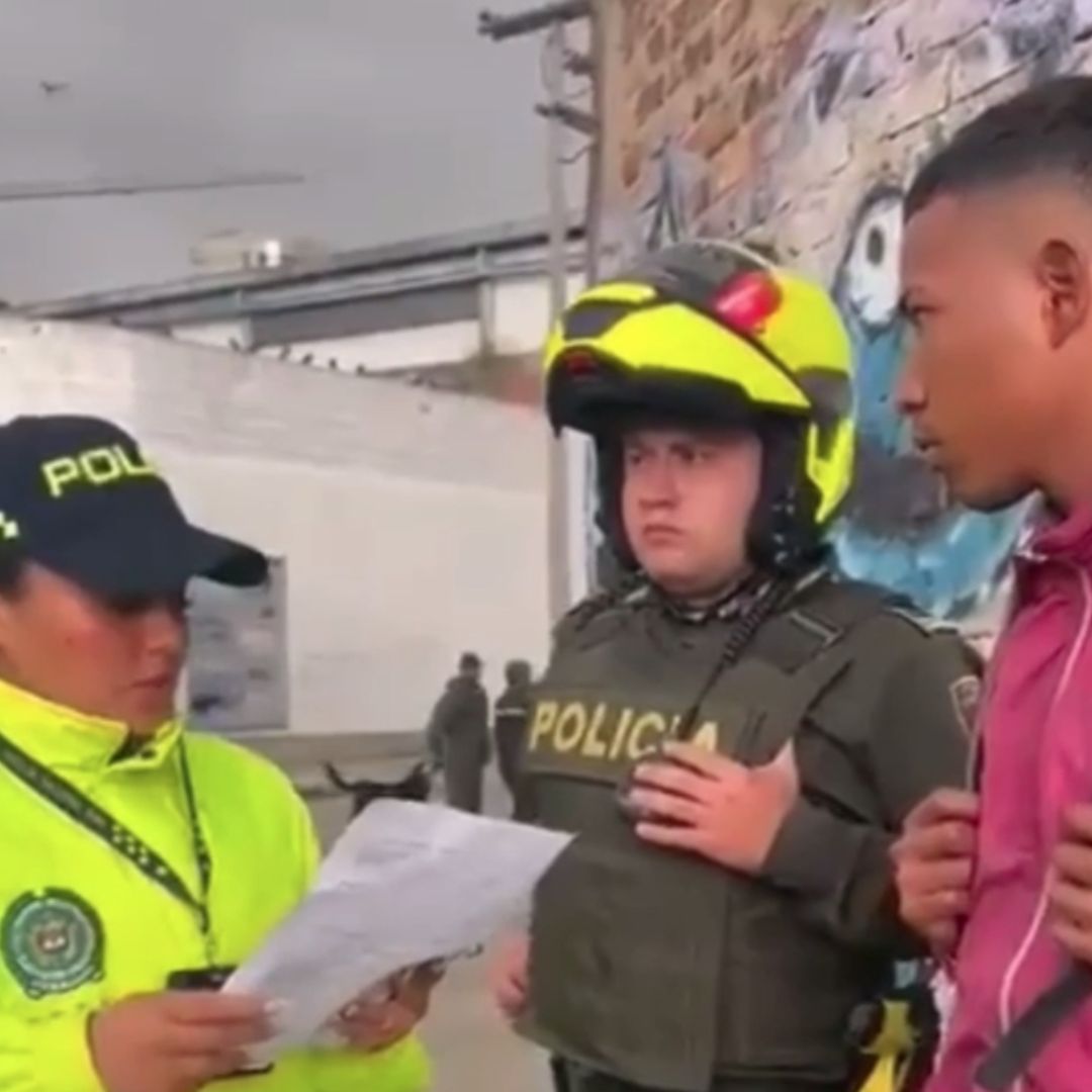 A la cárcel sujeto que golpeó y violó a una estudiante en Kennedy Este jueves fue enviado a la cárcel el ciudadano venezolano de 21 años que habría violado y agredido a una estudiante en Kennedy el pasado 1 de noviembre.