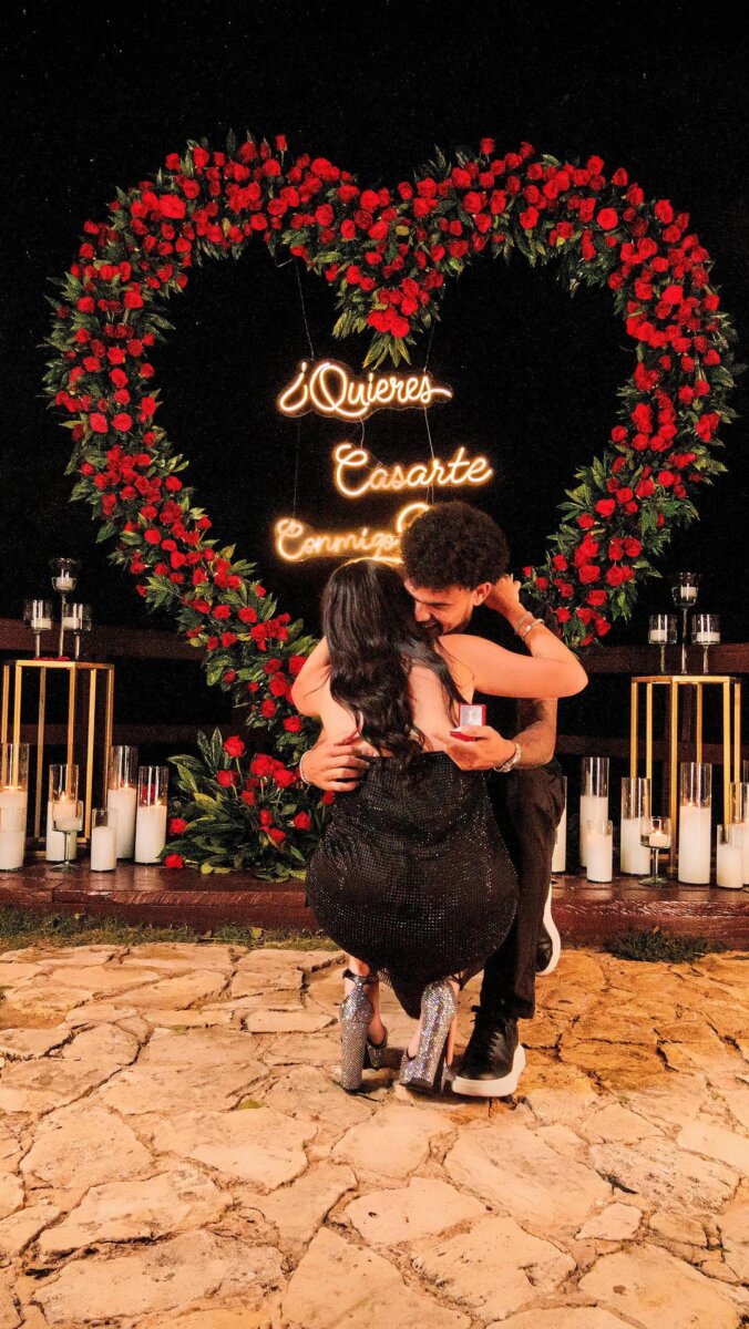 Así es la conmovedora historia de amor de Luis Díaz y su esposa Geraldine Ponce Luis Díaz y Geraldine Ponce empezaron su relación siendo muy jóvenes, y desde entonces ella ha acompañado al reconocido futbolista en varios momentos de su vida.