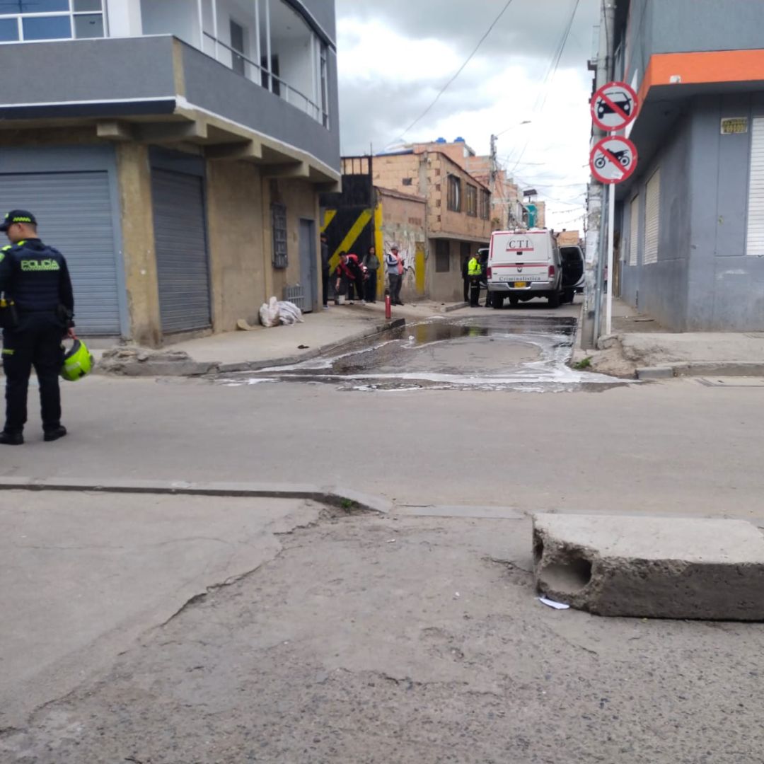 Ataque a bala deja un muerto en Bosa Un hombre murió luego de ser ultimado a bala en la localidad de Bosa. Esto es lo que se sabe del crimen.