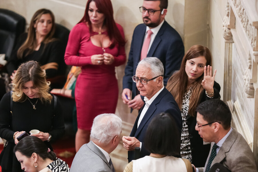 Cambio extremo al sistema de salud Es un tema importante para todos los colombianos, especialmente para los que no pueden acceder a servicios de salud particulares