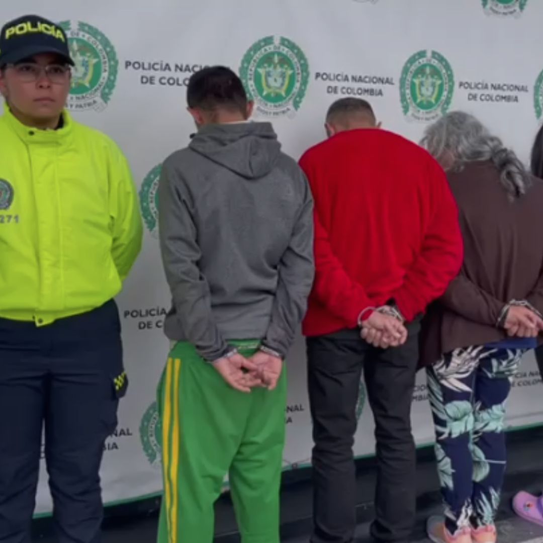 Cayeron 'Los Coletos': comercializaban droga en localidades del sur de Bogotá La Policía logró desmantelar una peligrosa organización dedicada al tráfico de estupefacientes en las localidades de Ciudad Bolívar, Kennedy y Suba.