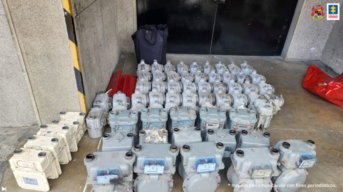 Cayó banda 'Los Llaveros', señalados de manipular medidores de gas La Fiscalía logró identificar a los delincuentes de una banda que se dedicaba a apoderarse ilegalmente de gas domiciliario en Bogotá y Cundinamarca.