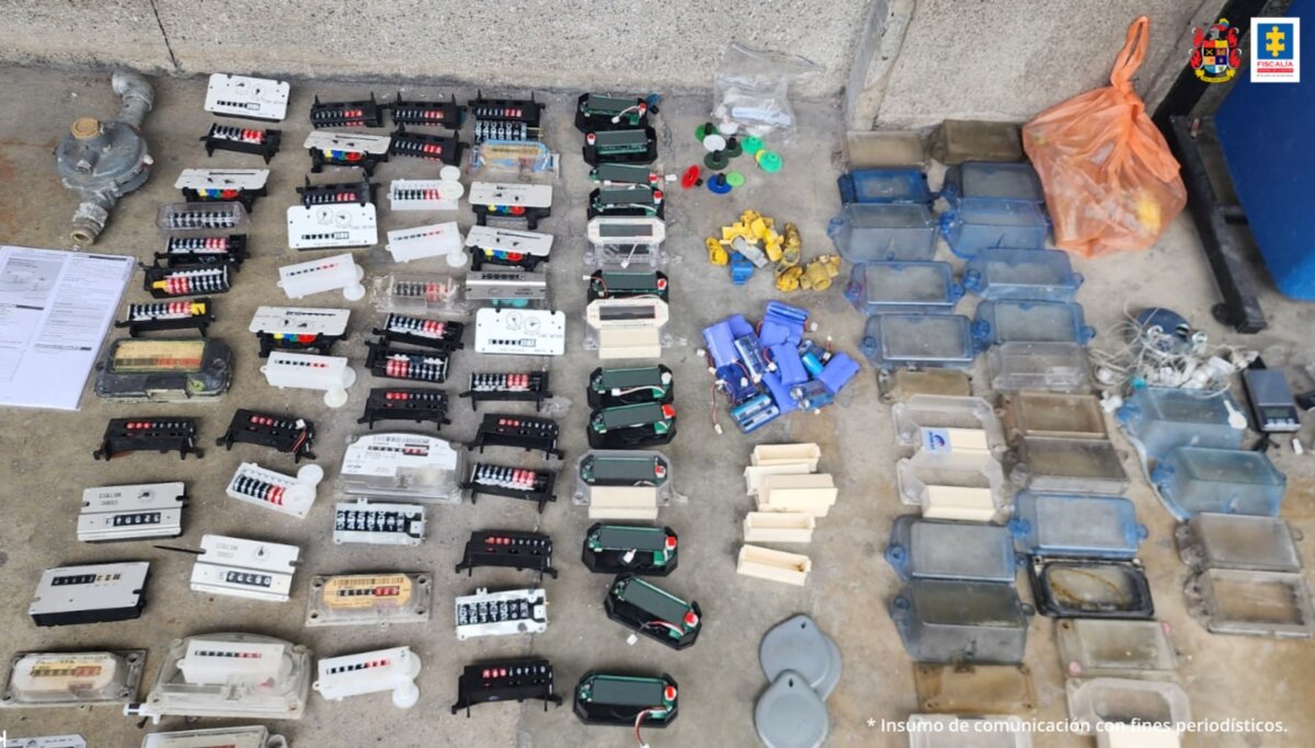 Cayó banda 'Los Llaveros', señalados de manipular medidores de gas La Fiscalía logró identificar a los delincuentes de una banda que se dedicaba a apoderarse ilegalmente de gas domiciliario en Bogotá y Cundinamarca.