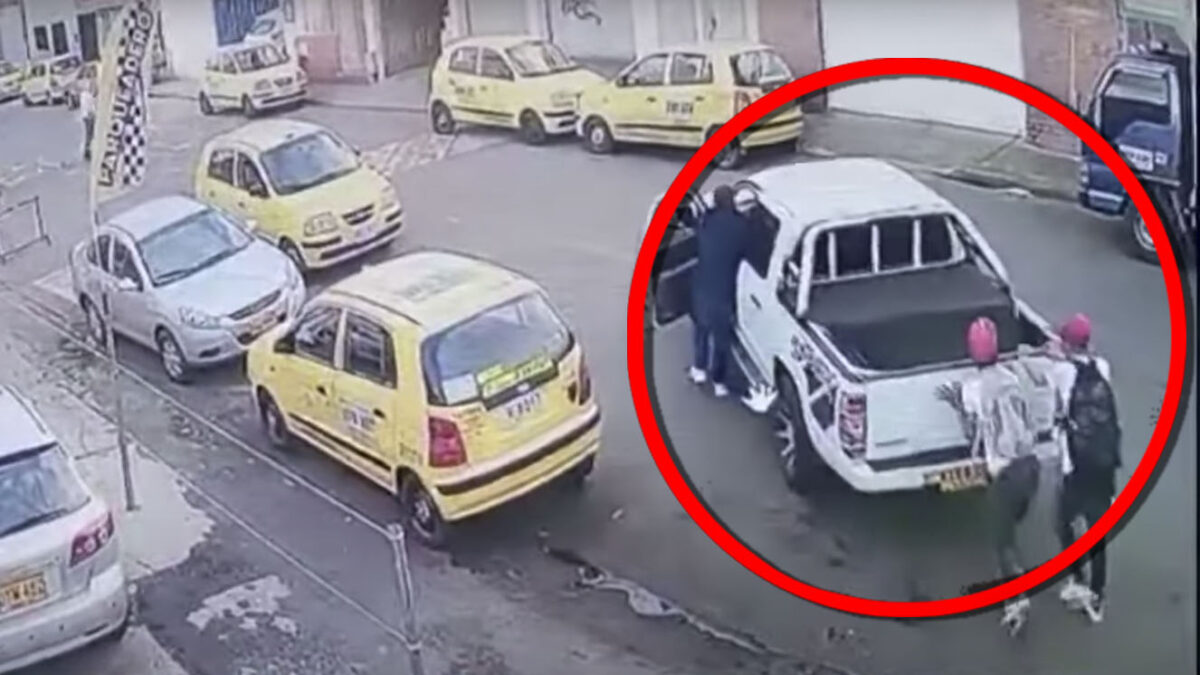 Delincuentes pretendían robarse una camioneta a empujones Delincuentes no pudieron prender una camioneta y pretendían llevársela a empujones.