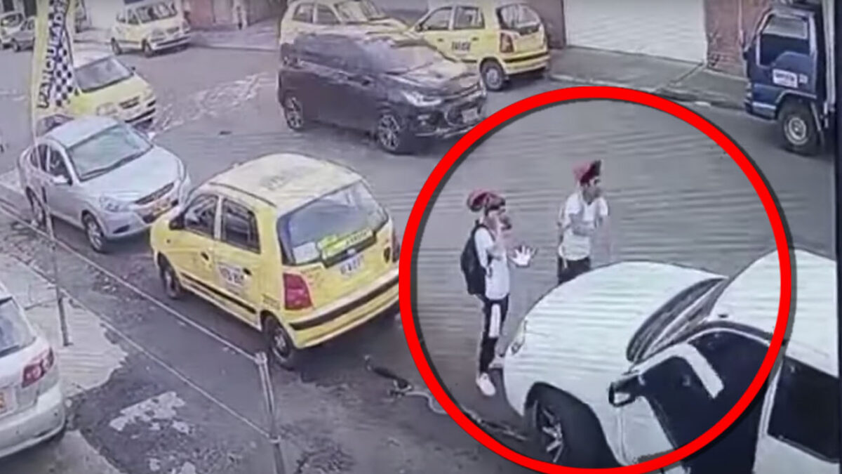 Delincuentes pretendían robarse una camioneta a empujones Delincuentes no pudieron prender una camioneta y pretendían llevársela a empujones.