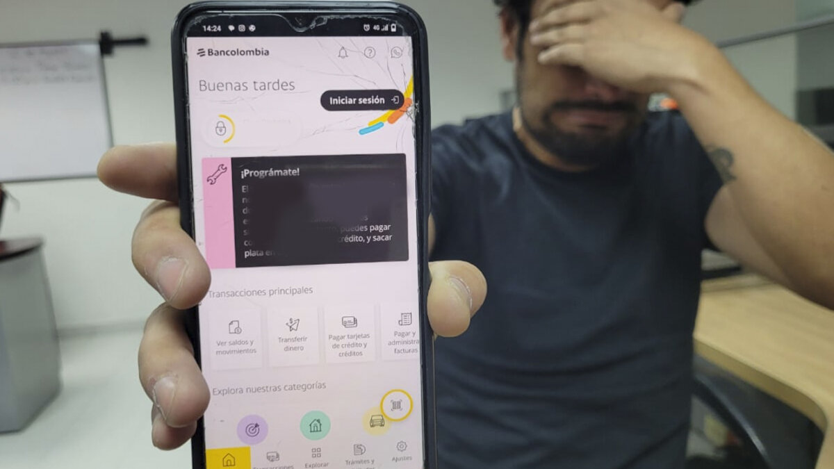 Denuncian que app de Bancolombia no ha funcionado durante el puente festivo Los usuarios de Bancolombia están indignados, ya que su app estuvo fuera de funcionamiento gran parte del puente festivo, hecho que le causó problemas a muchos viajeros.