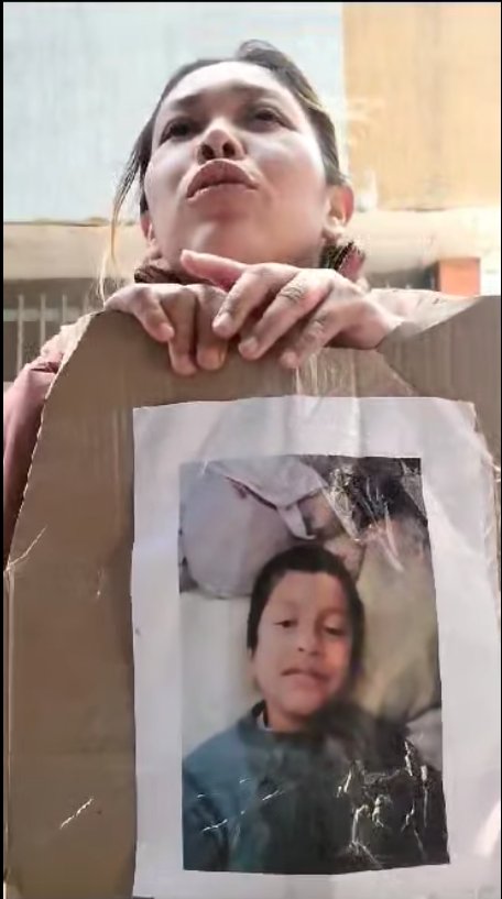 Desgarrador hallazgo de Yenrri en el río Bogotá Los familiares de Yenrri Josues Cabrales Reyes, de 5 años, quien había sido reportado como desaparecido desde el pasado domingo en la localidad de Suba, recibieron la lamentable noticia de que el menor apareció sin vida en el río Bogotá, a la altura del municipio de Funza.