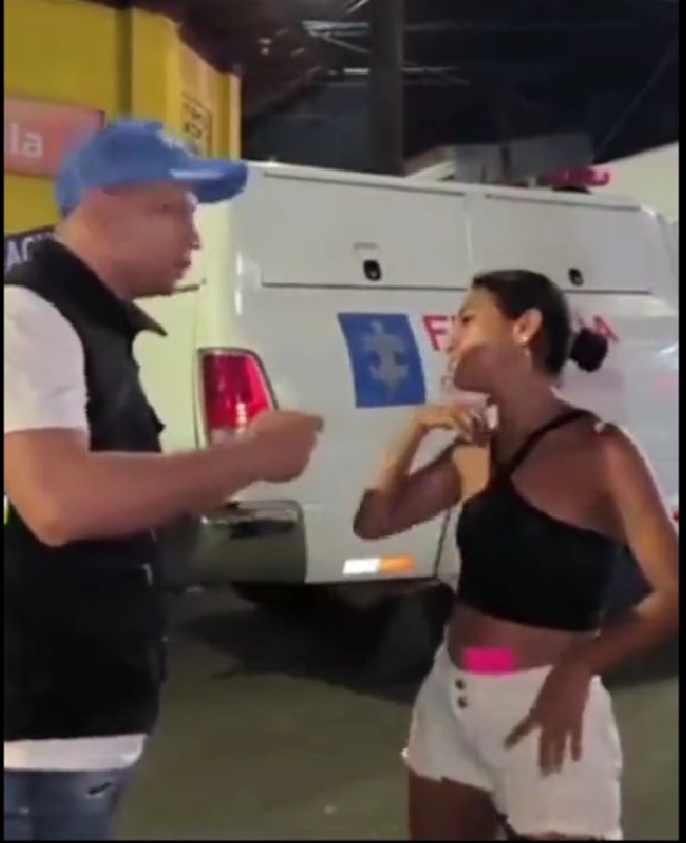 EN VIDEO: Mujer cuenta como murió un hombre mientras tenía intimidad con ella y se vuelve viral 1 EN VIDEO: Mujer cuenta como murió un hombre mientras tenía intimidad con ella y se vuelve viral En redes sociales se ha viralizado un video en el que una mujer muda cuenta como murió un hombre de 62 años mientras tenían intimidad.