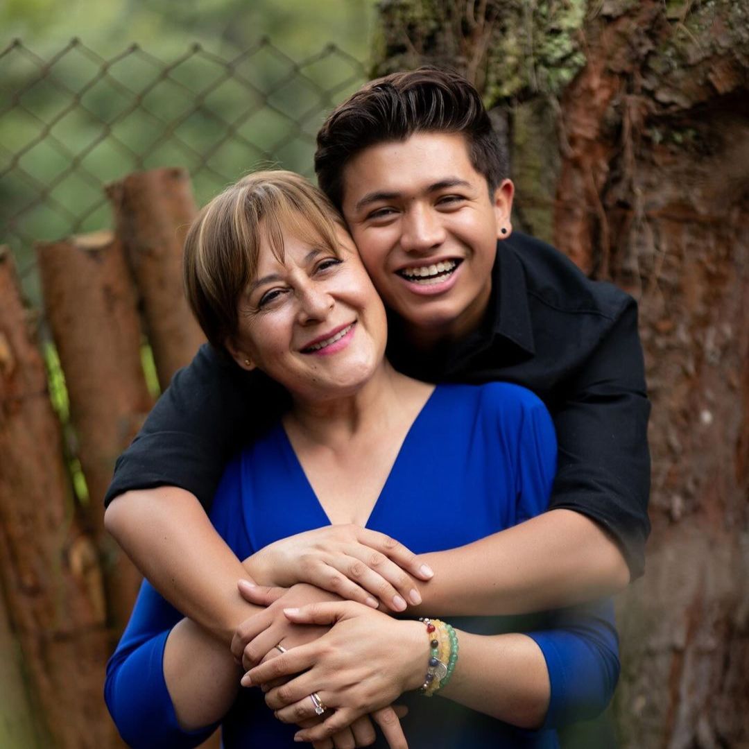 El lujoso apartamento donde vivirán Alina Lozano y Jim Velásquez 1 El lujoso apartamento donde vivirán Alina Lozano y Jim Velásquez Alina y Jim se irán a vivir a un apartamento ubicado en el norte de Bogotá.