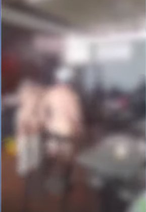 Escándalo por show de stripers en Corabastos 1 Escándalo por show de stripers en Corabastos Comerciantes denunciaron un show de stripers que se realizó en Corabastos.