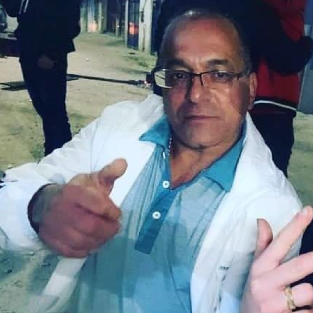 Este fue el hombre que mató a su esposa y luego se quitó la vida en Kennedy 2 Este fue el hombre que mató a su esposa y luego se quitó la vida en Kennedy Un doloroso crimen se registró en horas de la tarde del miércoles en el barrio El Amparo de la localidad de Kennedy, cuando un hombre mató a su pareja sentimental y luego se quitó la vida. Los hechos se registraron al interior de una vivienda.