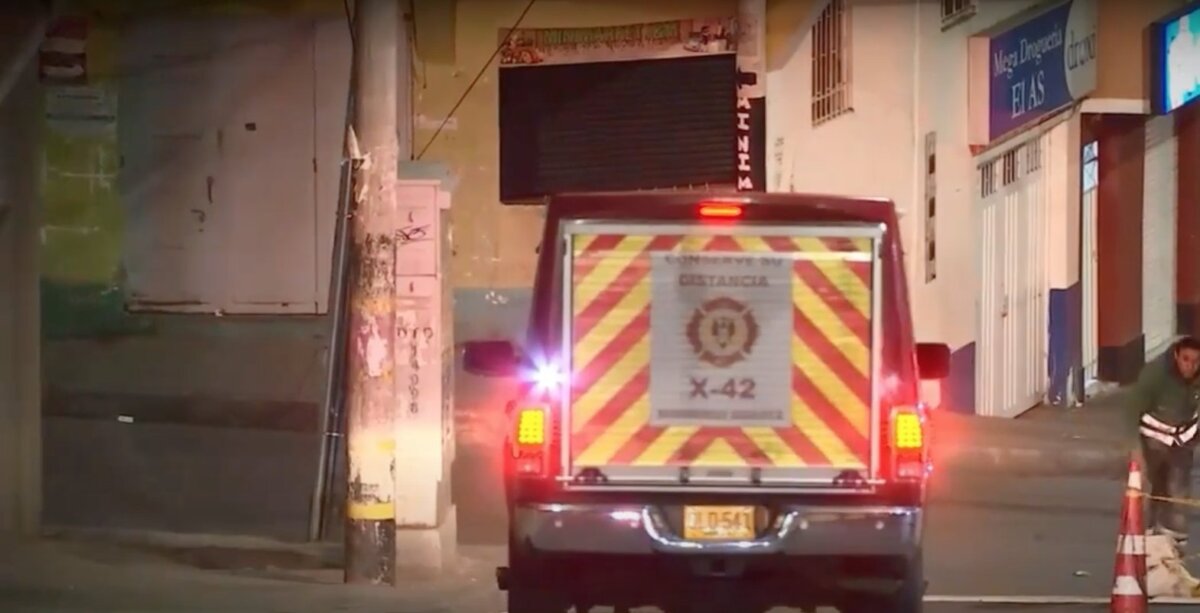 Grave incendio en Rafael Uribe Uribe dejó un abuelo muerto 1 Grave incendio en Rafael Uribe Uribe dejó un abuelo muerto En la noche del pasado domingo, el cuerpo de Bomberos encontró el cadáver de un adulto mayor tras un fuerte incendio que se presentó en una vivienda de la localidad Rafael Uribe Uribe.