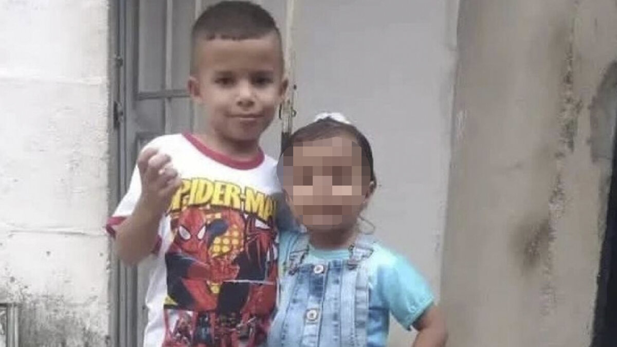 Hallan cuerpo de niño colombiano en Río Bravo: intentó cruzar a EE.UU con su mamá y hermanita 1 Hallan cuerpo de niño colombiano en Río Bravo: intentó cruzar a EE.UU con su mamá y hermanita El niño de 6 años desapareció cuando intentaba cruzar el Río Bravo con su mamá y su hermanita. La mujer sobrevivió y la menor, de 4 años, permanece desaparecida. La familia colombiana intentaba ingresar a EE.UU.