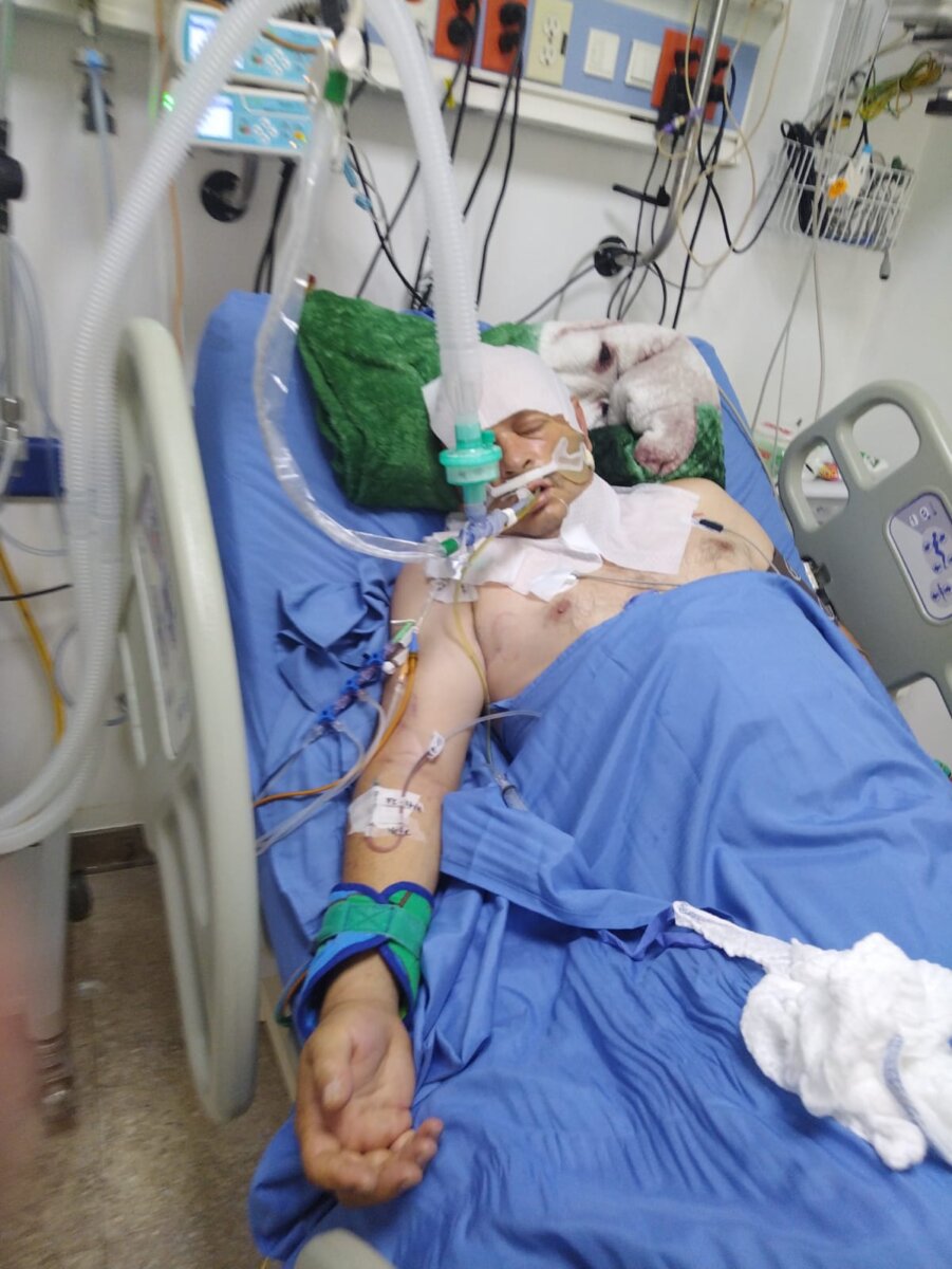 Hombre se encuentra en cuidados intensivos tras ser apuñalado en Suba La familia de Fáber Marín vive angustiantes momentos, pues la vida del hombre pende de un hilo, luego de que un sujeto lo agrediera brutalmente.