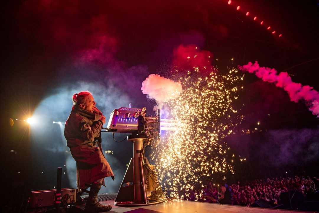 Iron Maiden estará en Colombia El ‘Ed Force One’ volverá a aterrizar en Colombia. Se trata del avión que utiliza para sus giras mundiales la banda británica Iron Maiden, que acaba de confirmar su regreso al país para un cuarto show.