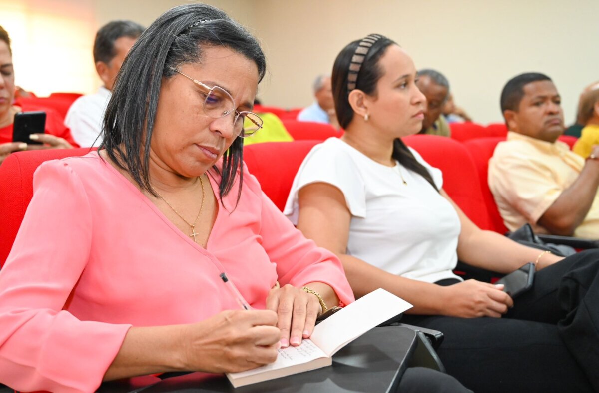 La Andi le ayuda a conseguir empleo Le contamos como funcionará la nueva plataforma que creó la Asociación Nacional de Empresarios de Colombia, con la cual usted podrá encontrar empleo.