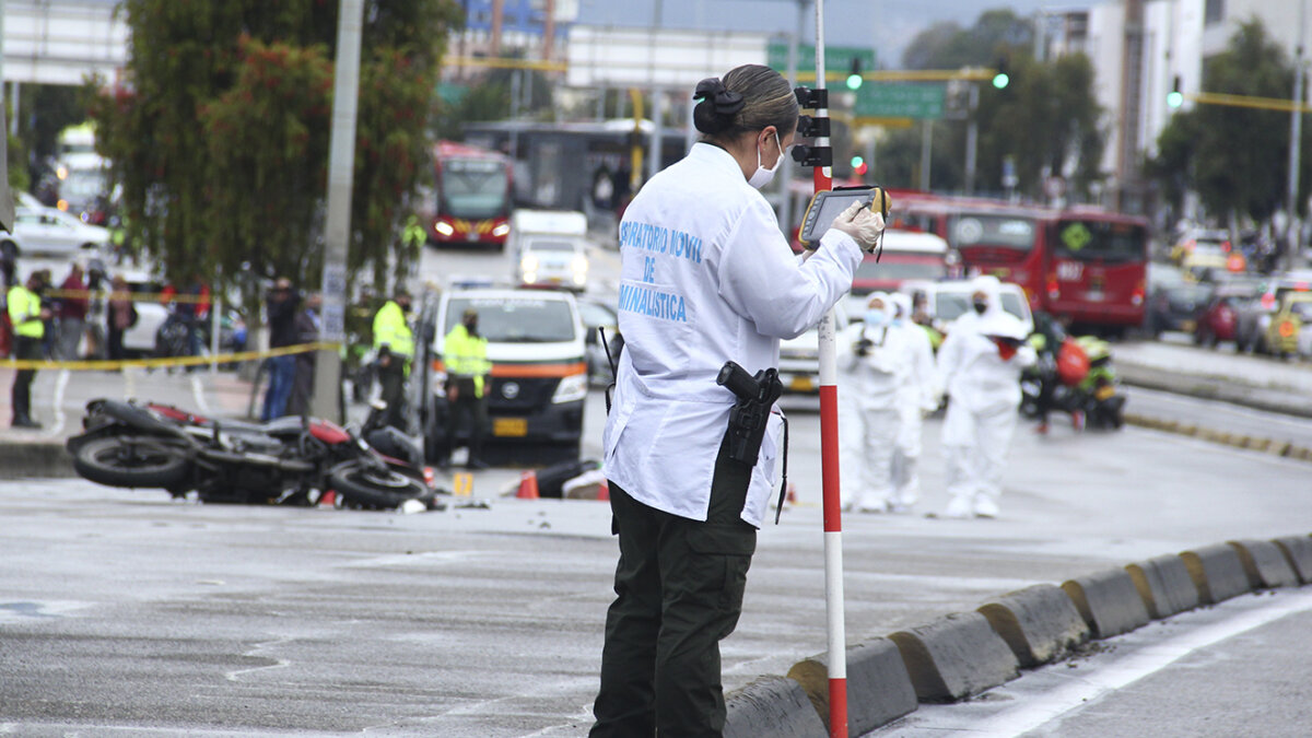Más de 30 personas han muerto durante este puente festivo en accidentes viales Las autoridades de tránsito hacen presencia en las principales vías del país vigilando el plan retorno del último festivo del mes de noviembre.