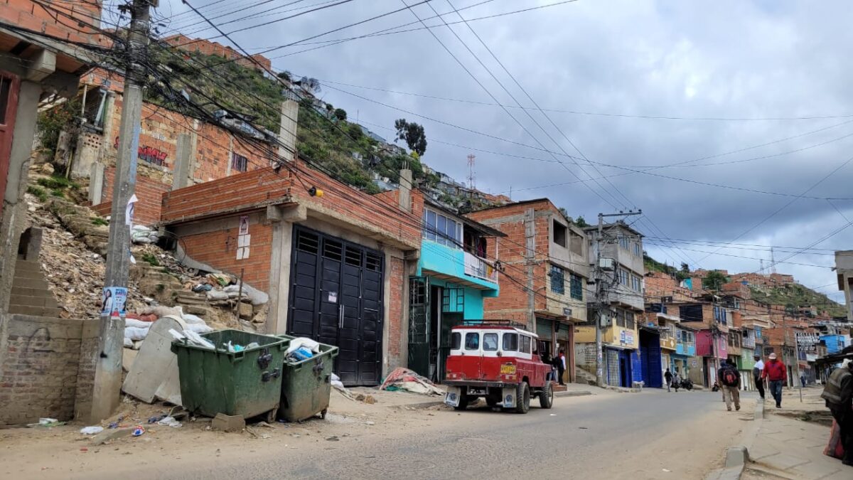 Nuevos detalles sobre presunto abuso de un padre a su hija de 5 años 1 Nuevos detalles sobre presunto abuso de un padre a su hija de 5 años Un nuevo caso de abuso sexual vuelve a encender las alarmas frente a la situación que están viviendo los niños, niñas y adolescentes en Bogotá y los municipios aledaños de Cundinamarca. En esta ocasión, Q'HUBO habló con la madre de una niña de 5 años a la cual su padre le contagió una enfermedad de transmisión sexual.