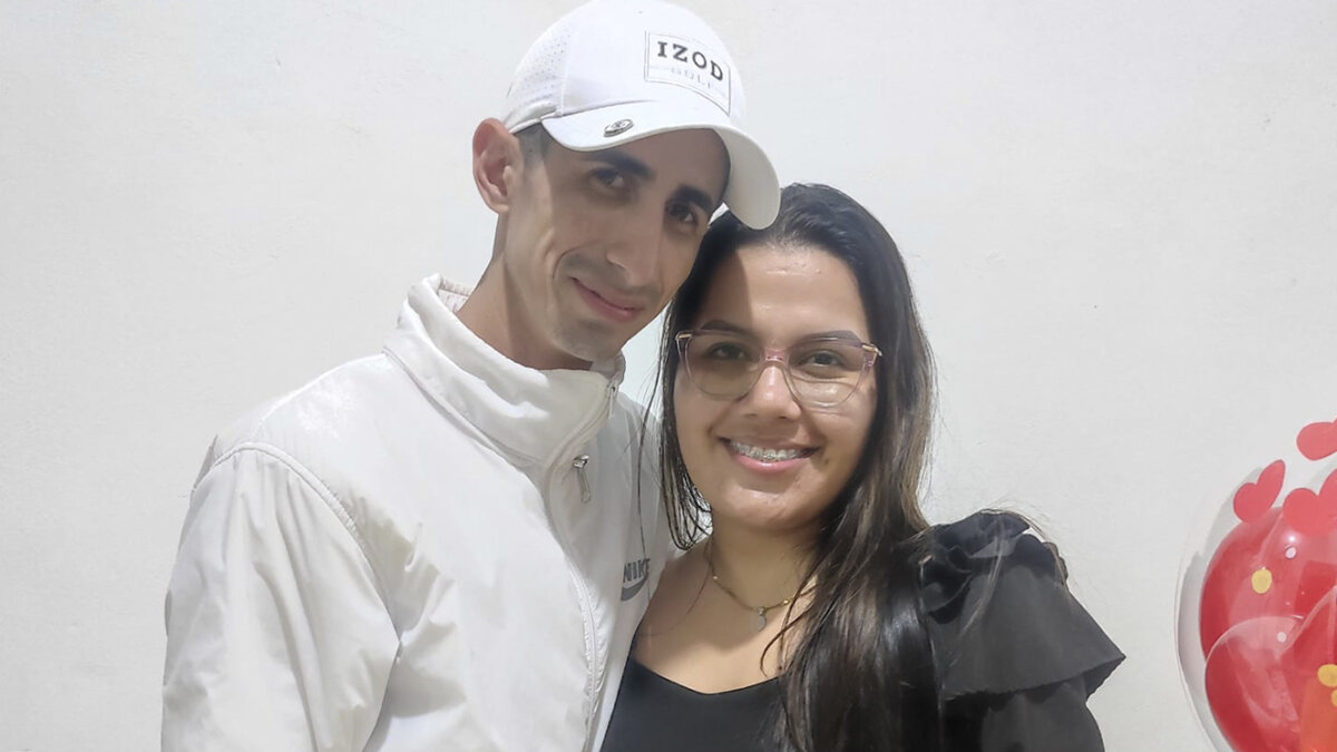 Pareja lleva 68 días desaparecida 1 Pareja lleva 68 días desaparecida El pasado 14 de septiembre, Ana María Caballero salió de su casa, ubicada en Rovira (Tolima), para acompañar a su novio, Euardín Ávila, hasta Neiva (Huila) para vender un carro, a partir de allí sus familiares no los volvieron a ver. Esto es lo que se sabe.