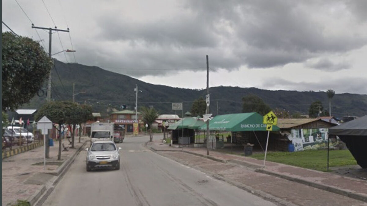 Pelea termina en tragedia en Chía Durante la tarde del pasado domingo, dos sujetos que se habrían peleado a bala causaron terror en el sector de Pueblo Viejo, cerca a los municipios de Chía y Cota.